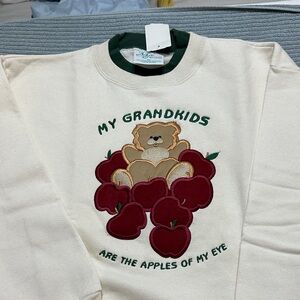 Cream Sweatshirt with Bear and Apple Design